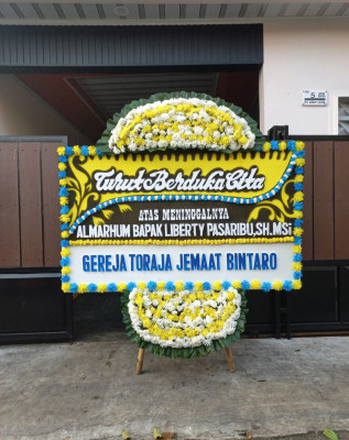 Papan Bunga Duka di Harundang