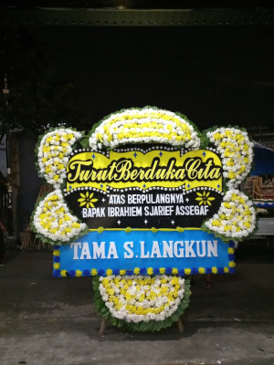 Papan Bunga Duka di Harundang
